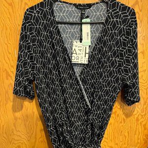 NEW 41 Hawthorn Kaitlyn Surplice Dress Navy